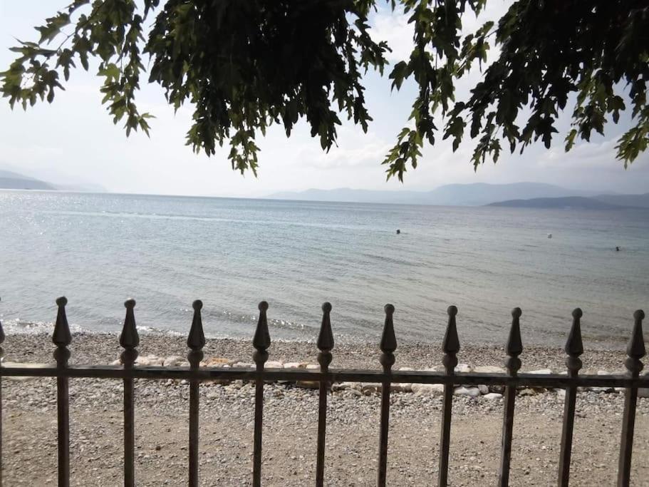 Apartment παραθαλάσσιο με κήπο στον αγιόκαμπο